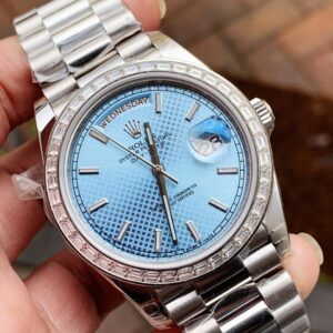 SS Factory 1:1 Rolex Day Date II Best Edition BAGUETTE DIAMONDS Bezel Ice Blue Dial Crystal Markers A3255